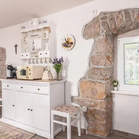 Vila La Sella - Romantic House With A Unique View *